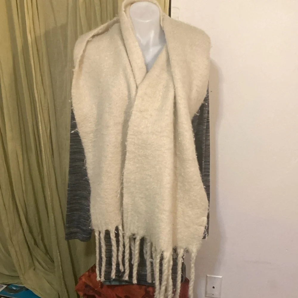Lucca oversized big fluffy fringed boho scarf